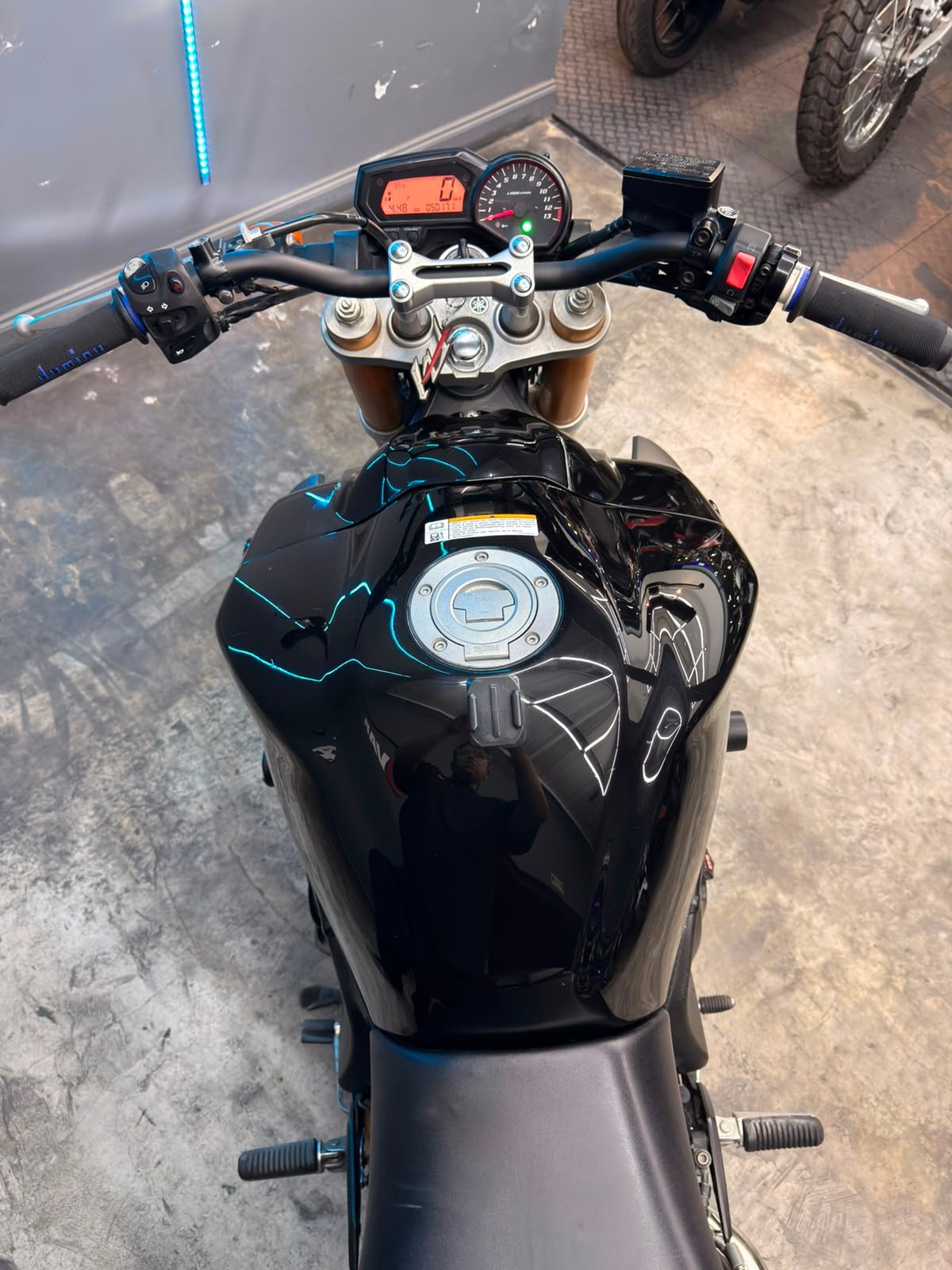 YAMAHA FZ1000 2011