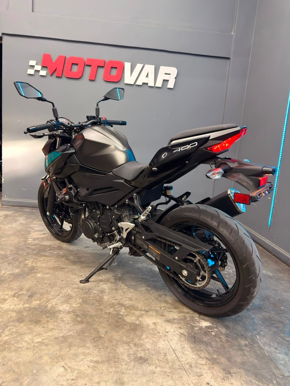 KAWASAKI Z400 2023