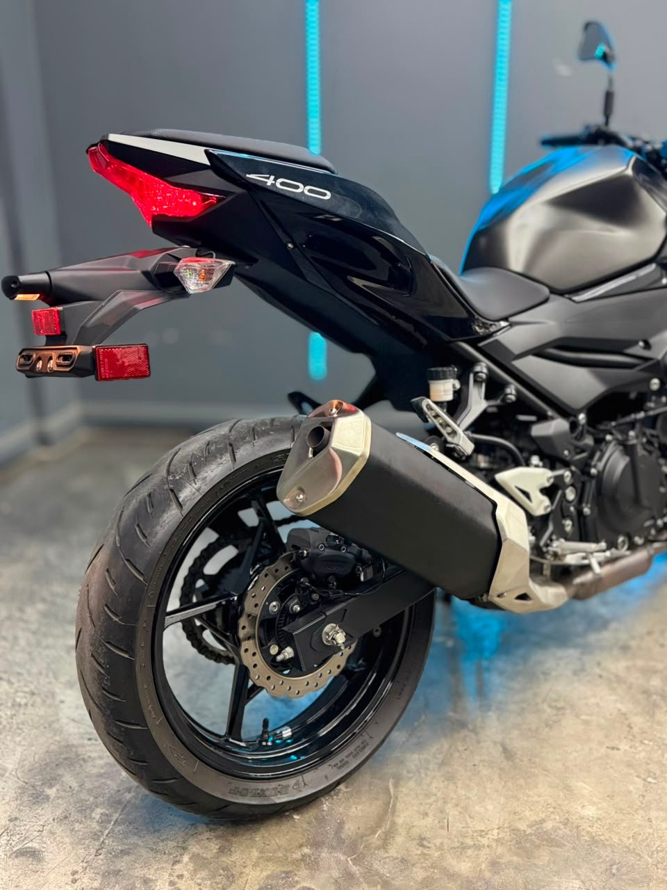 KAWASAKI Z400 2023