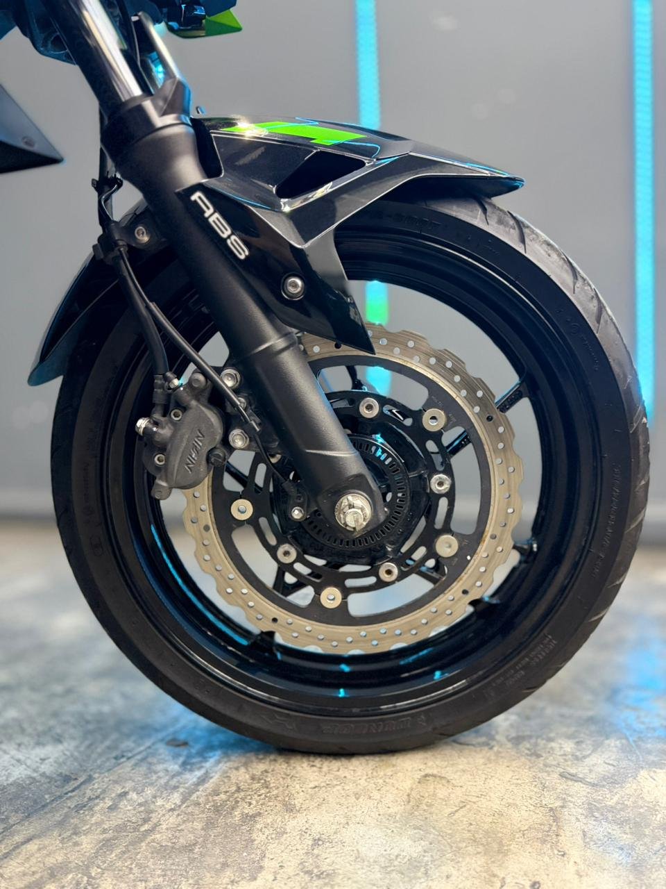 KAWASAKI Z400 2023