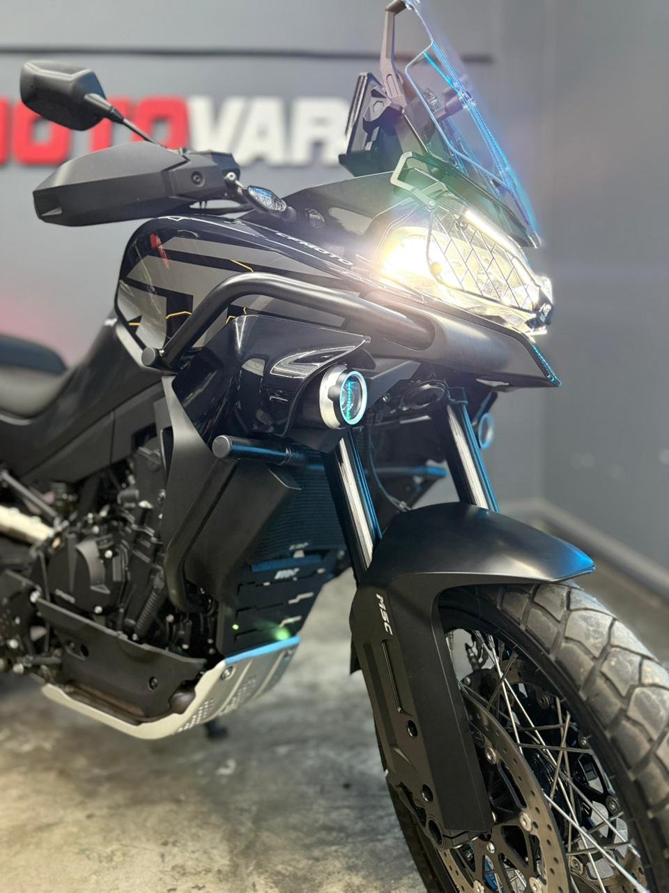 CFMOTO 800MT 2025