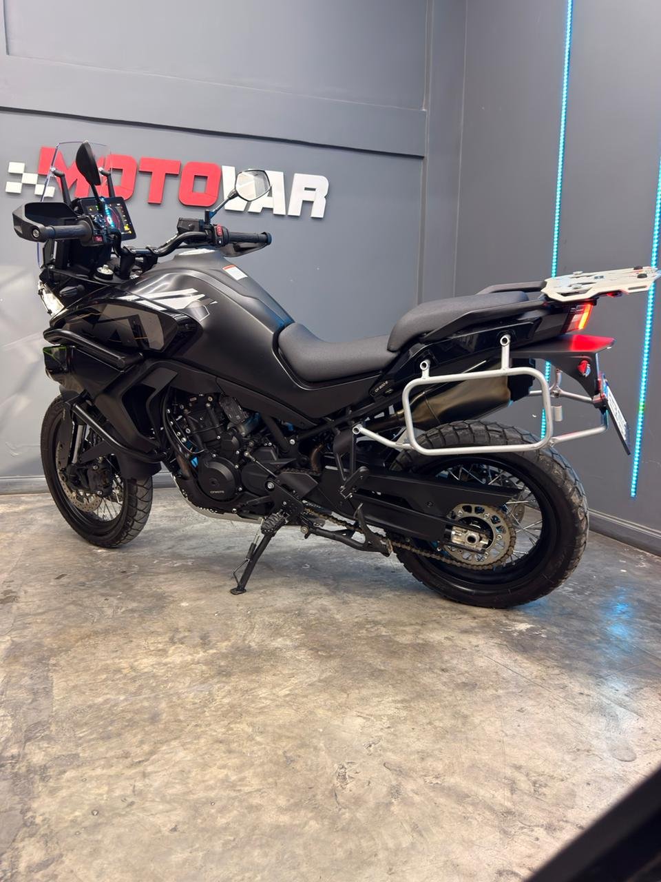CFMOTO 800MT 2025