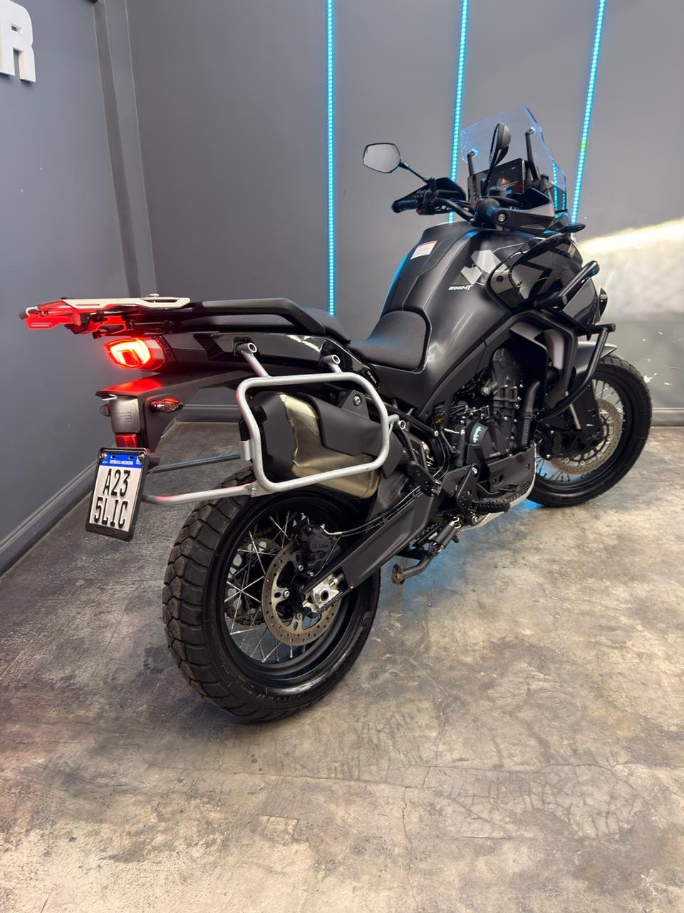 CFMOTO 800MT 2025