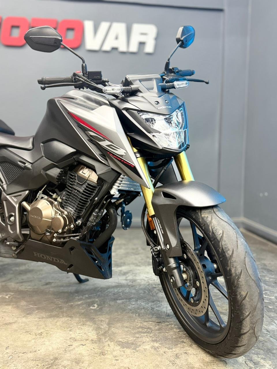 HONDA CB300 2024