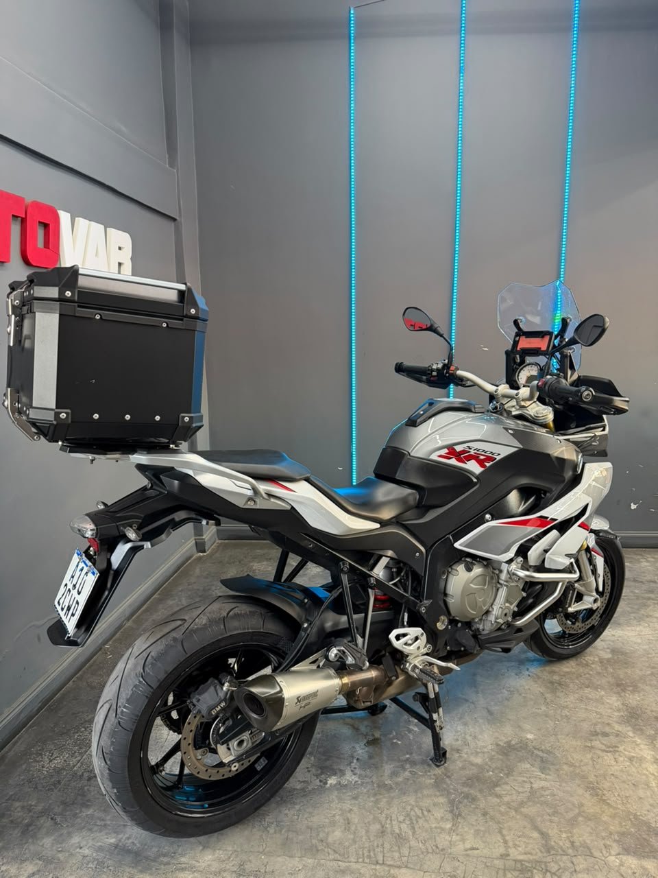 BMW XR1000 2018