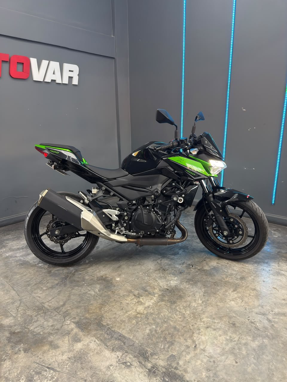 KAWASAKI Z400 2023