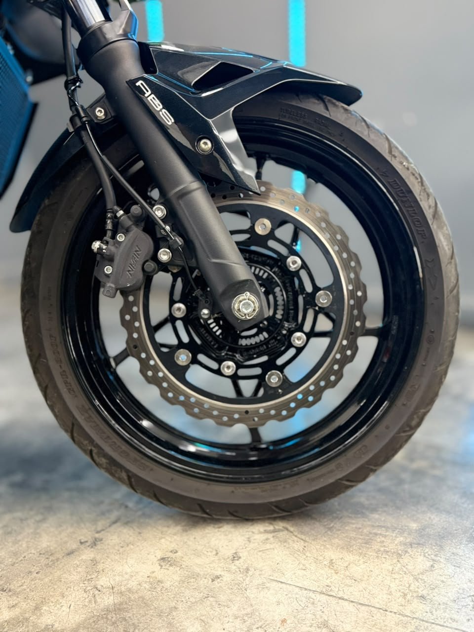 KAWASAKI Z400 2023
