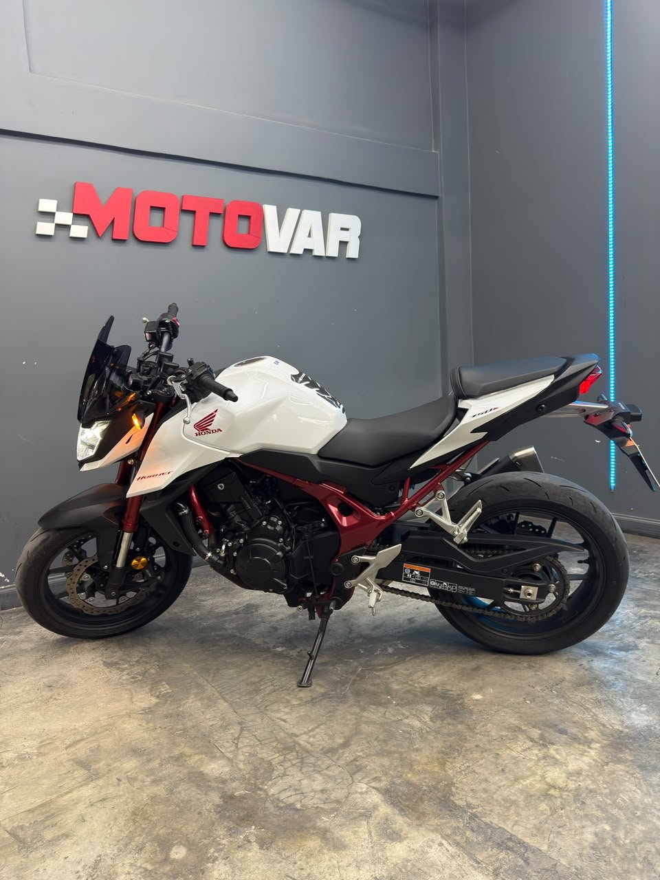 HONDA CB750 HORNET 2023