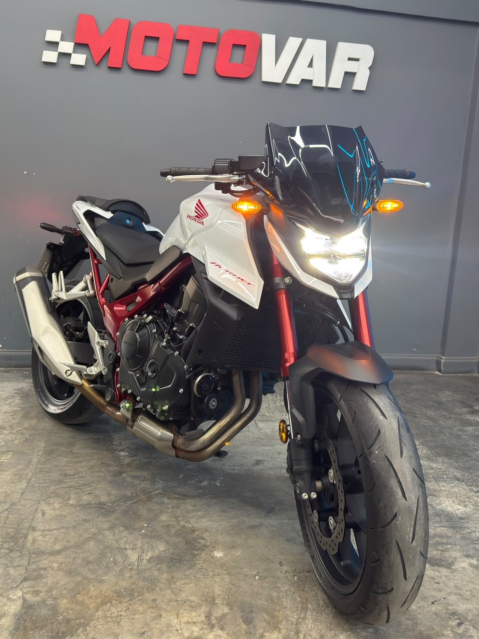 HONDA CB750 HORNET 2023