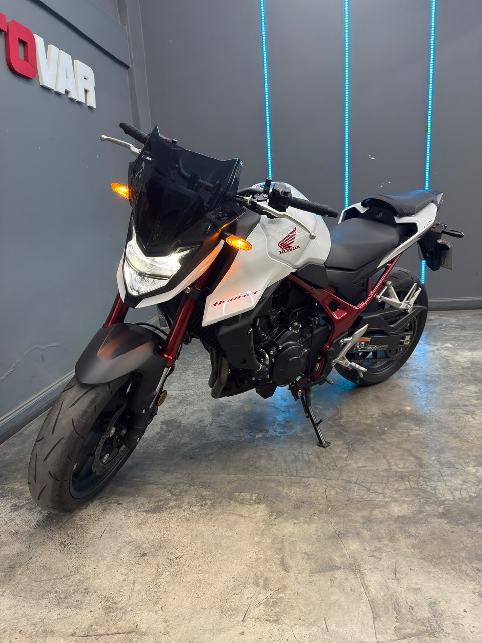 HONDA CB750 HORNET 2023