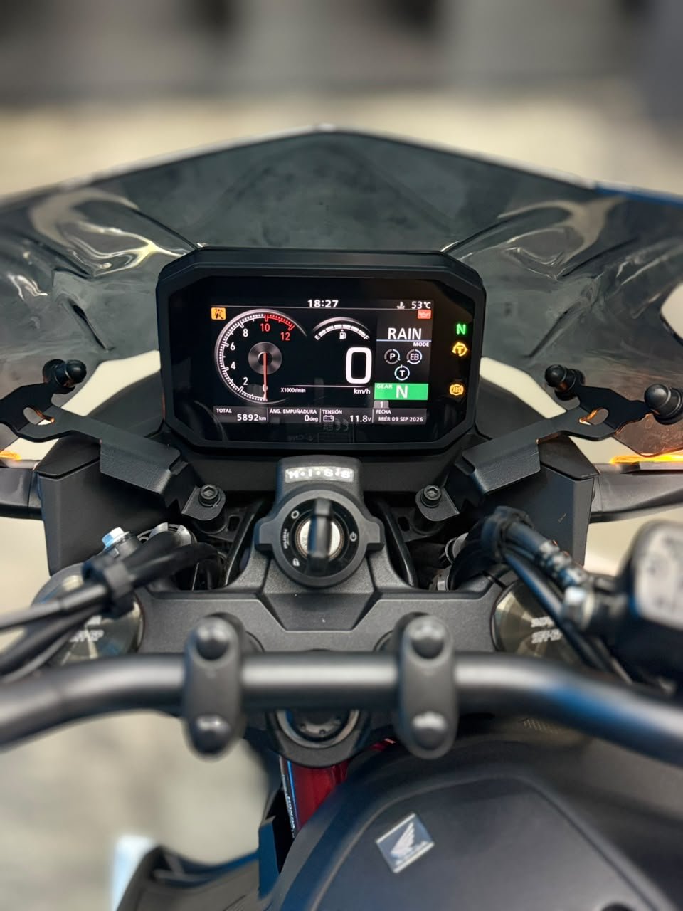HONDA CB750 HORNET 2023