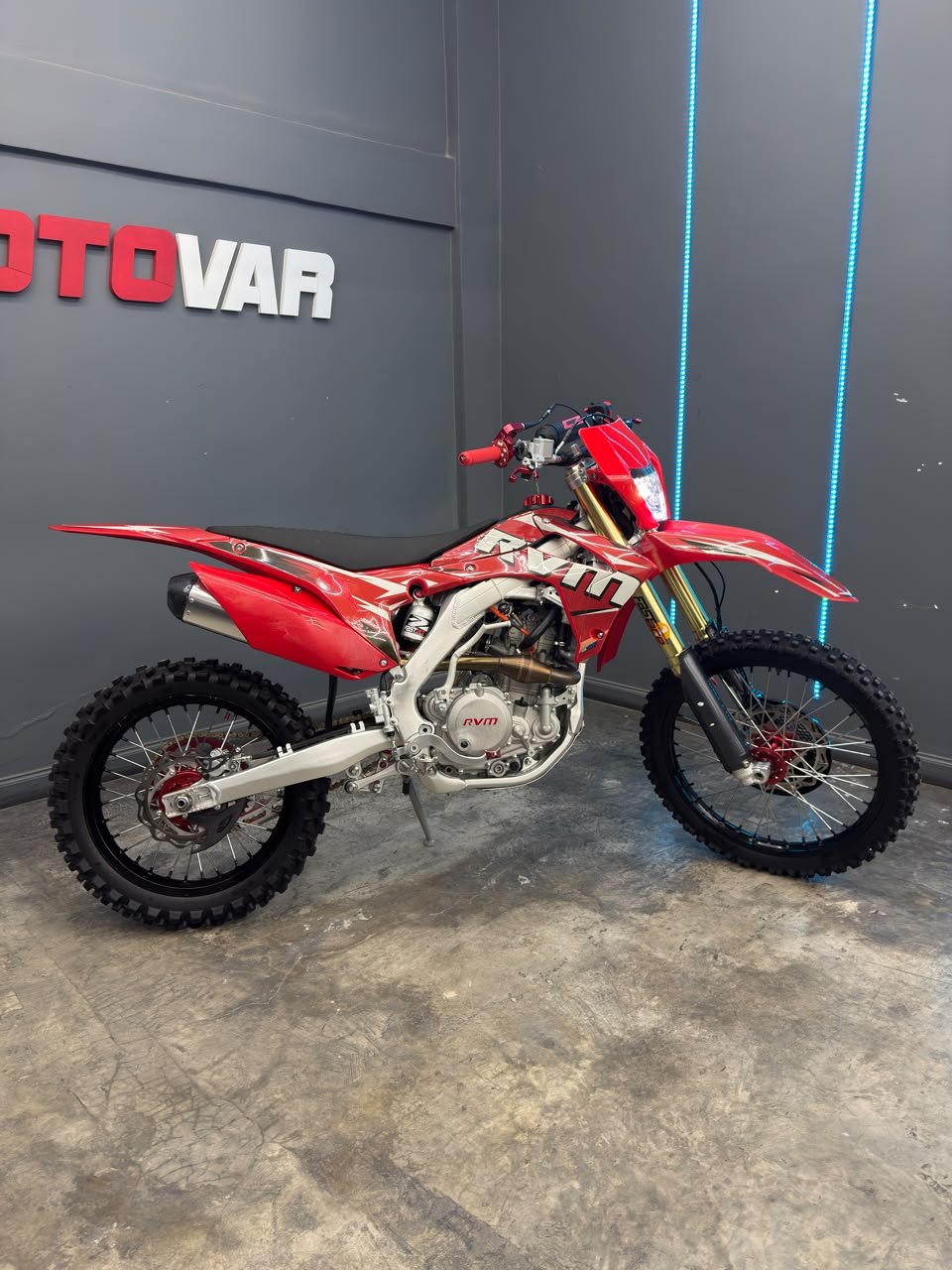 RVM CZ 250 R 2026