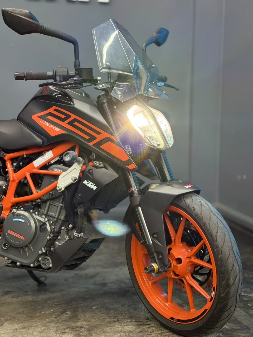 KTM DUKE 250 2023