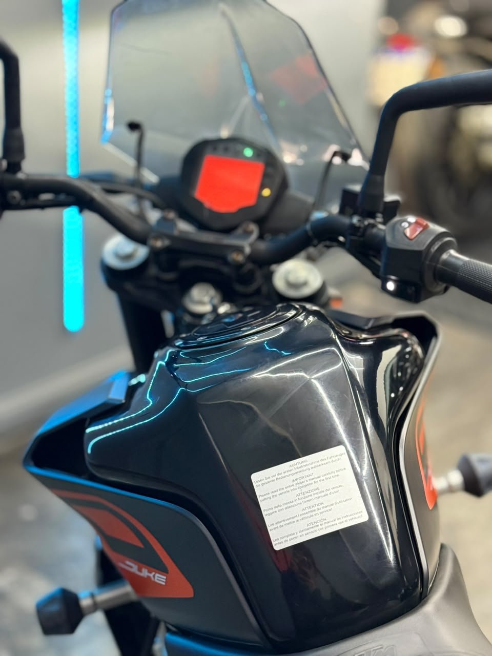 KTM DUKE 250 2023