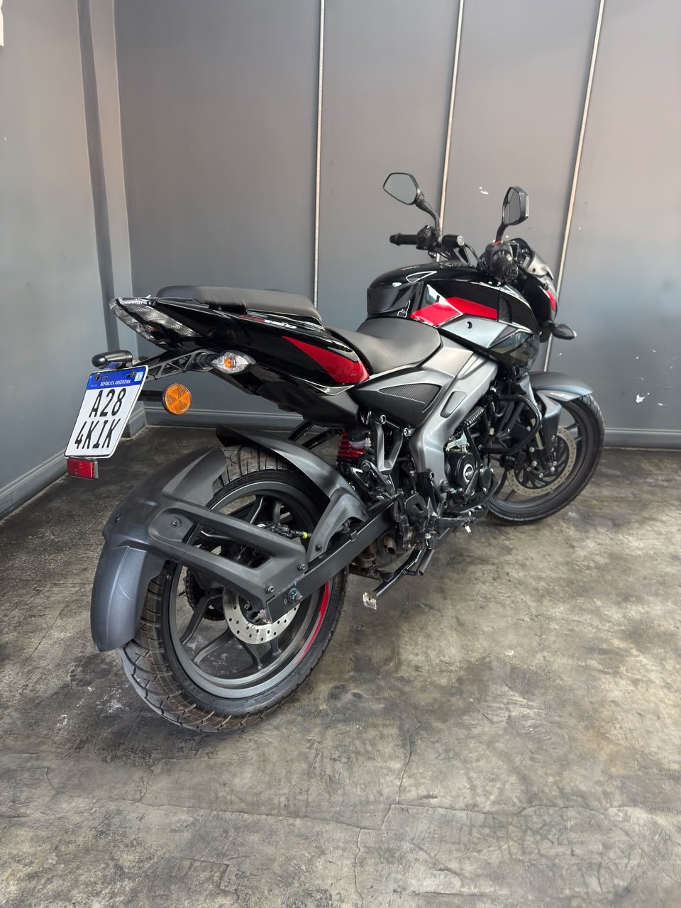 BAJAJ ROUSER NS160 2026