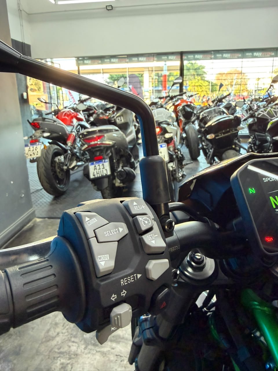 KAWASAKI Z900 2026