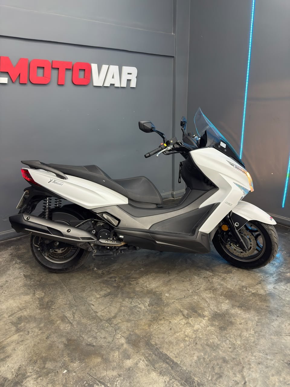 KYMCO XTOWN 250 2024