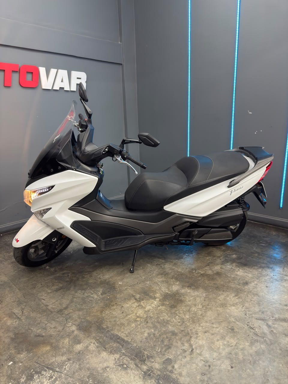KYMCO XTOWN 250 2024