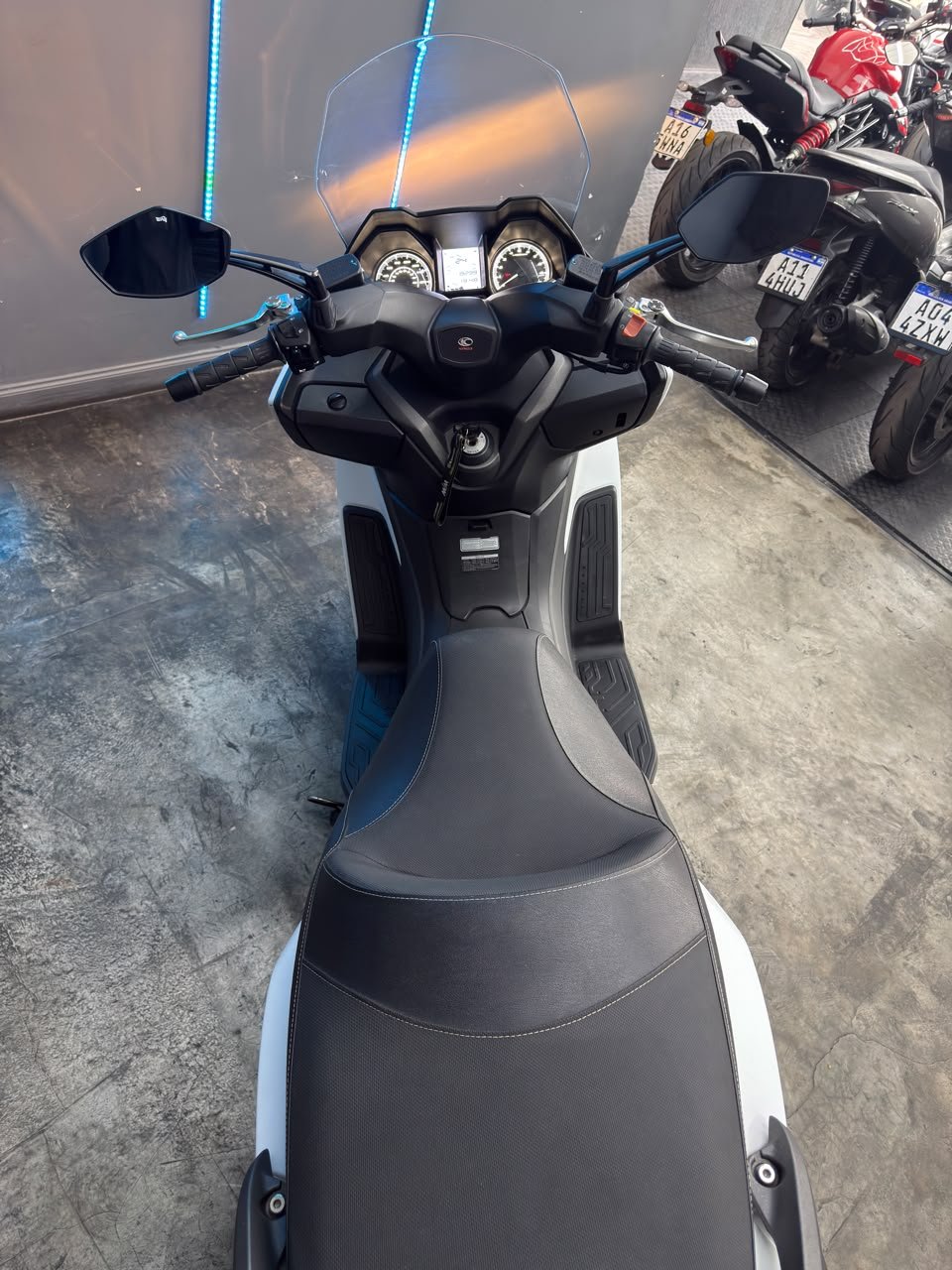 KYMCO XTOWN 250 2024