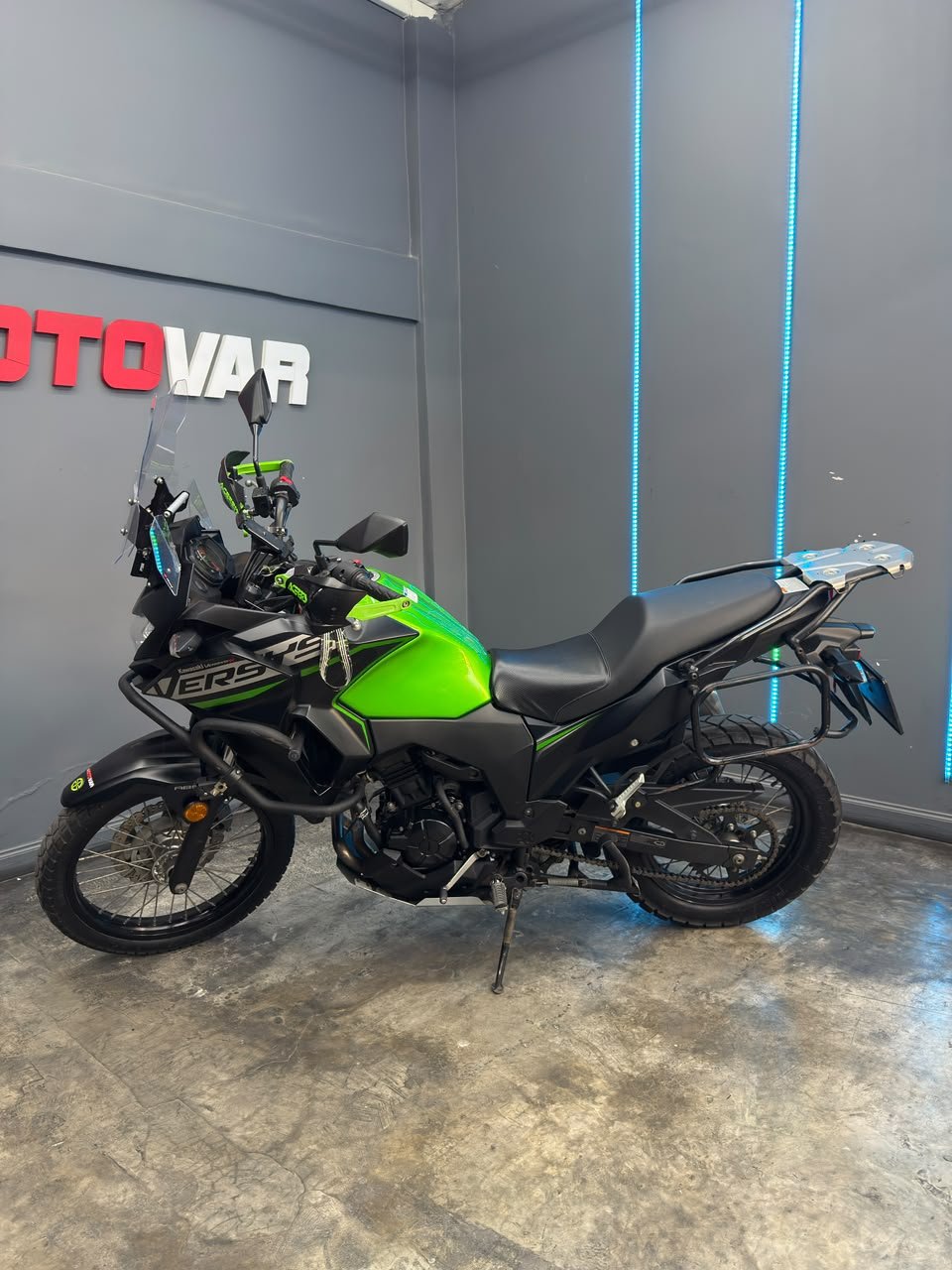 KAWASAKI VERSYS 300
