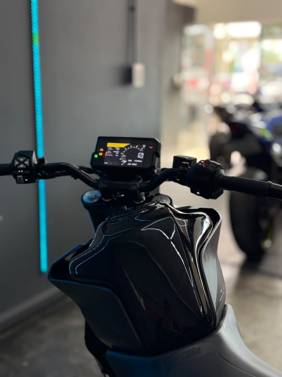 KTM DUKE 390 2024