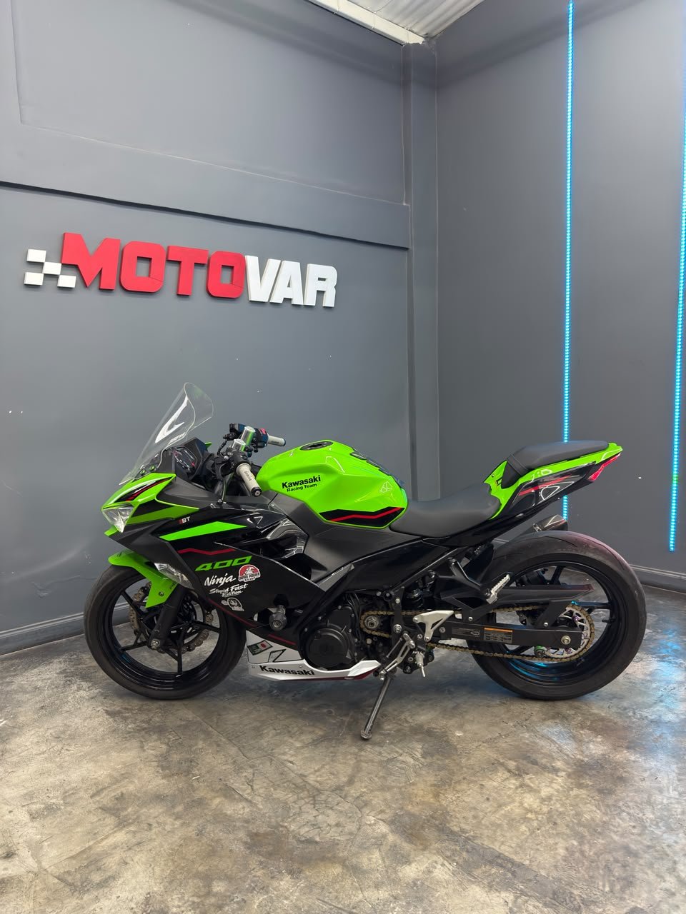 KAWASAKI NINJA 400 2023