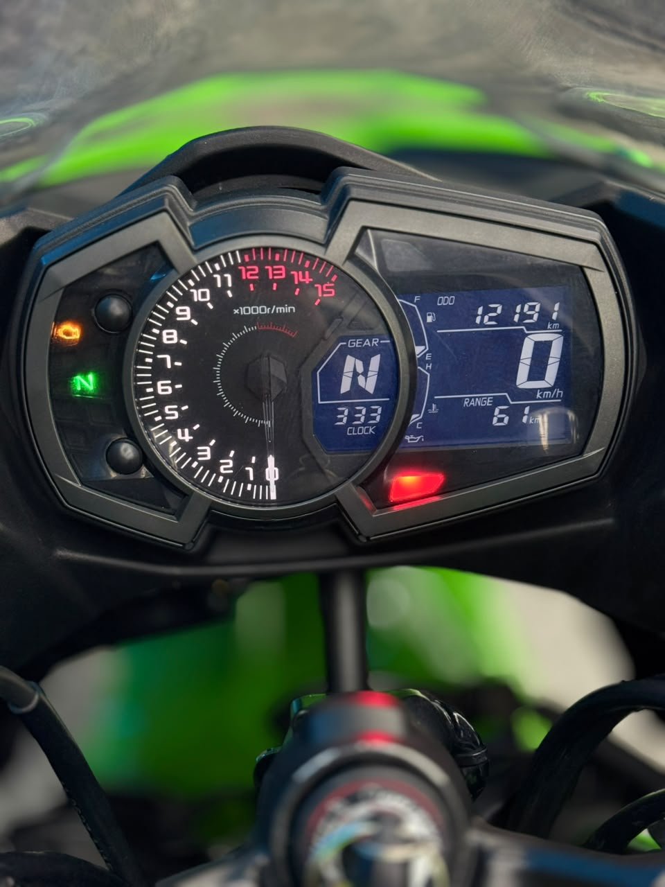 KAWASAKI NINJA 400 2023