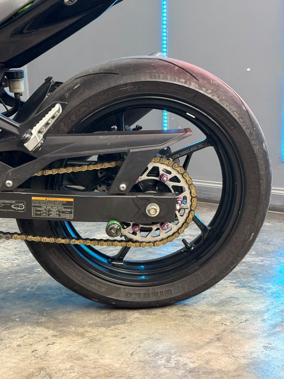 KAWASAKI NINJA 400 2023