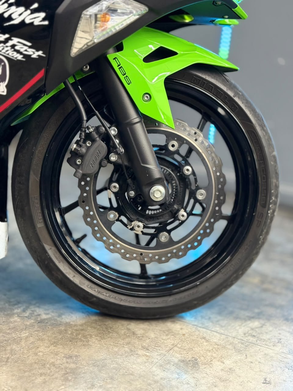 KAWASAKI NINJA 400 2023