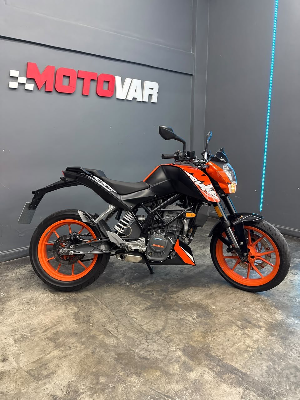 KTM DUKE 200 2020
