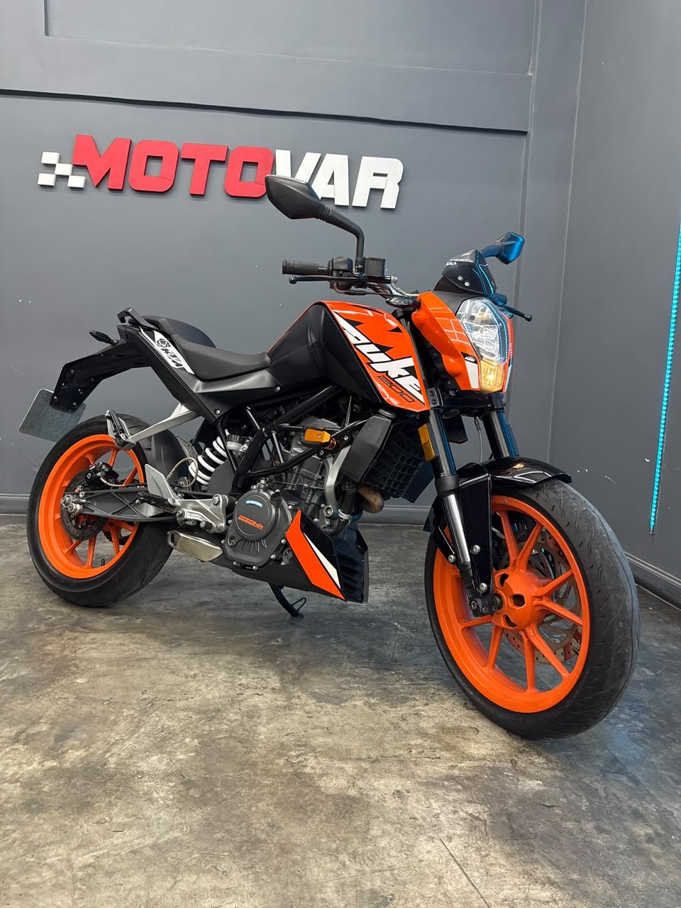 KTM DUKE 200 2020