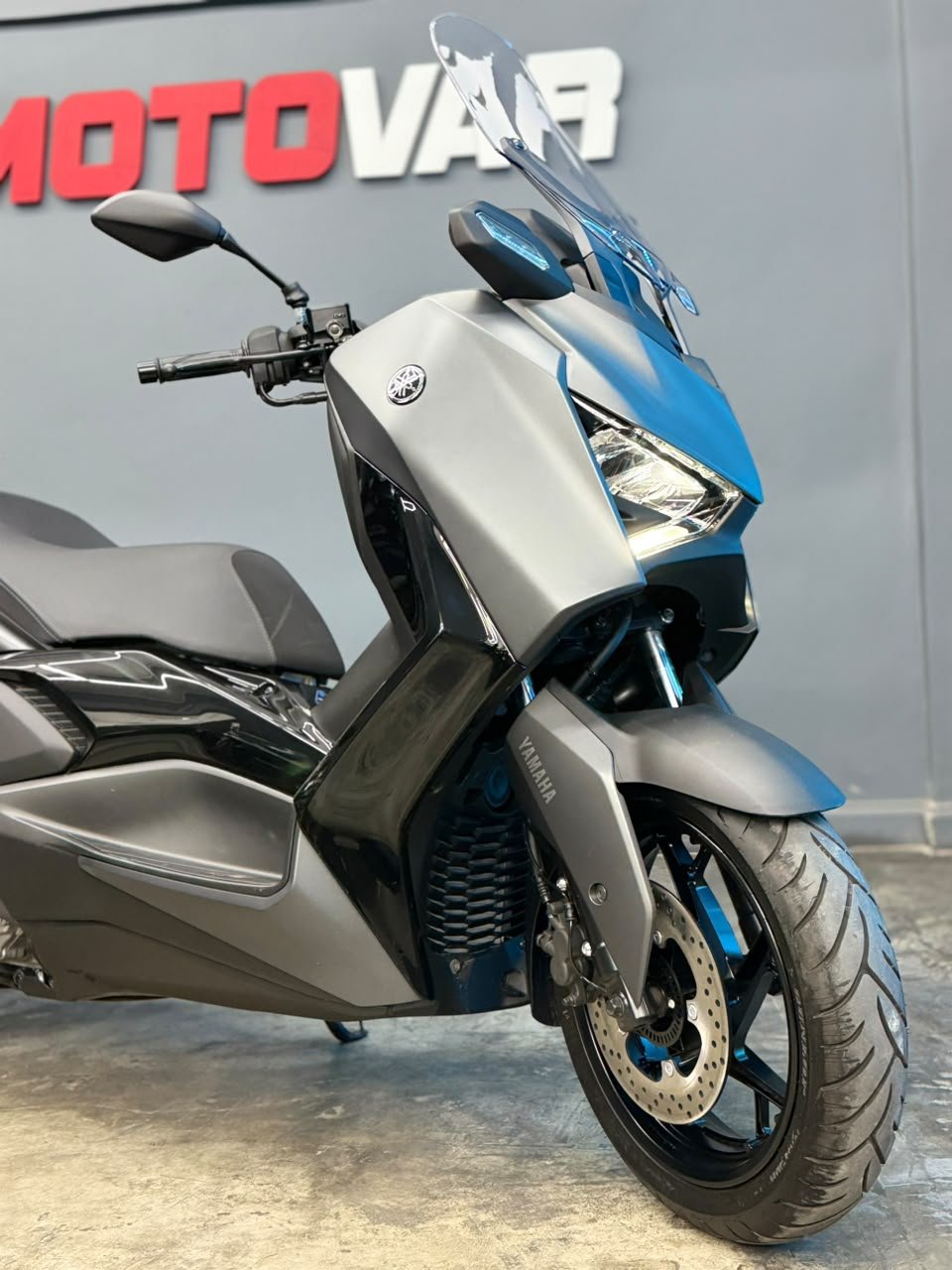 YAMAHA XMAX