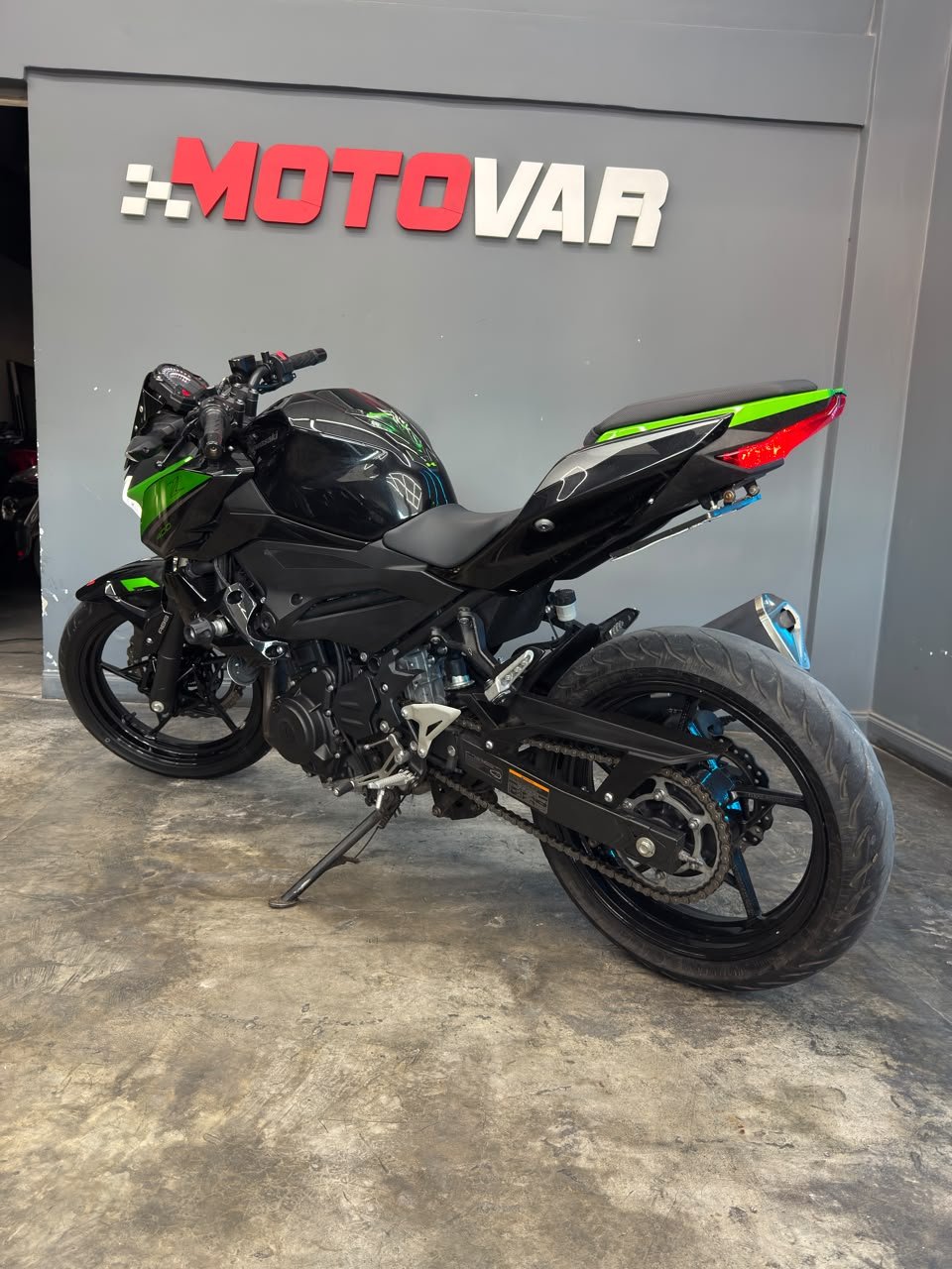 KAWASAKI Z400 2023
