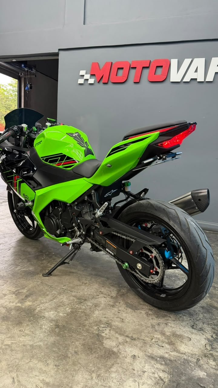 KAWASAKI NINJA 400 2023
