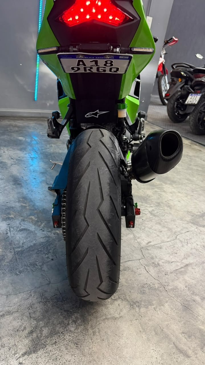 KAWASAKI NINJA 400 2023