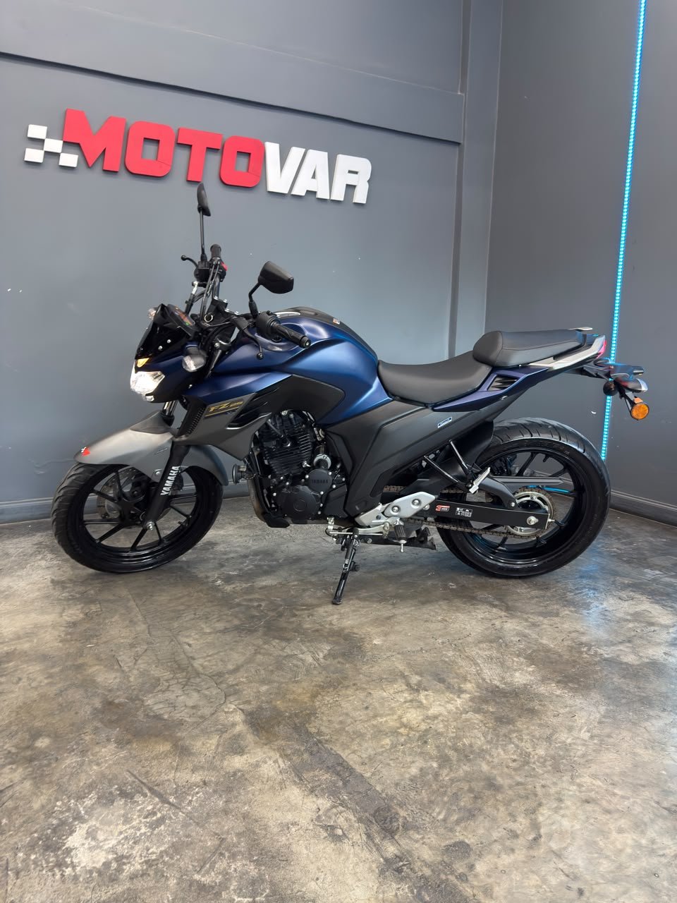 YAMAHA FZ 250 2025