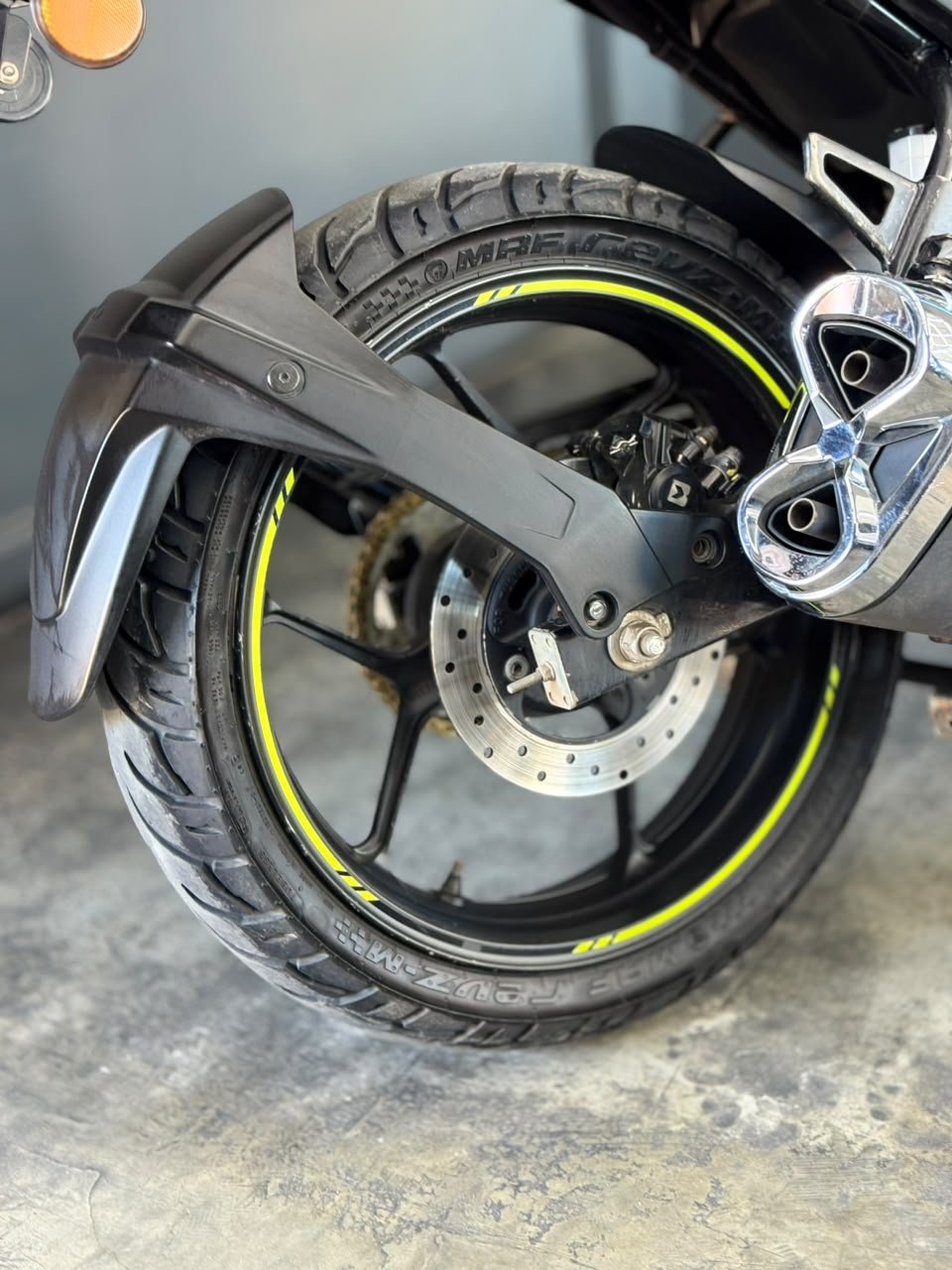 SUZUKI GIXXER 150 2025