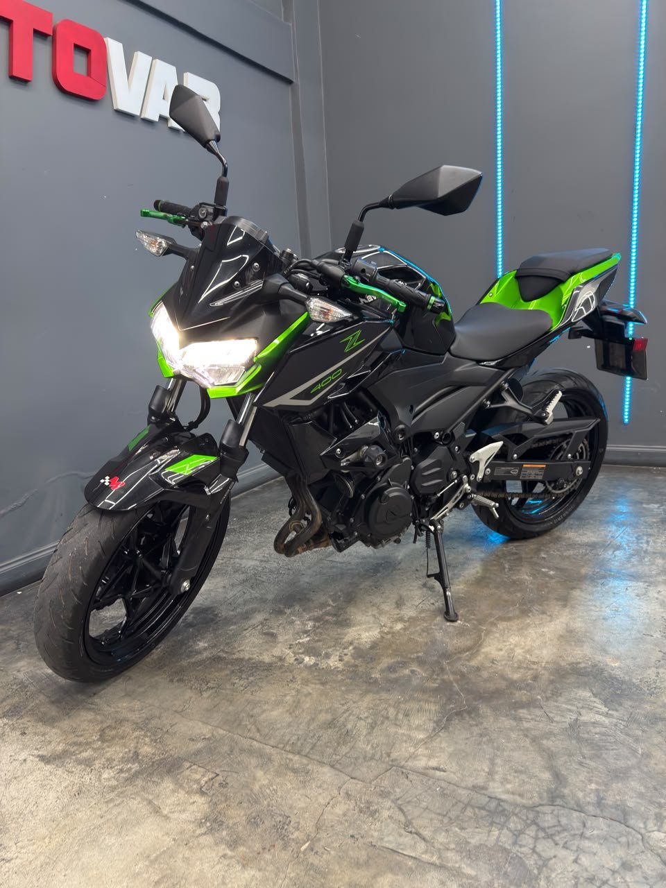 KAWASAKI Z400 2023