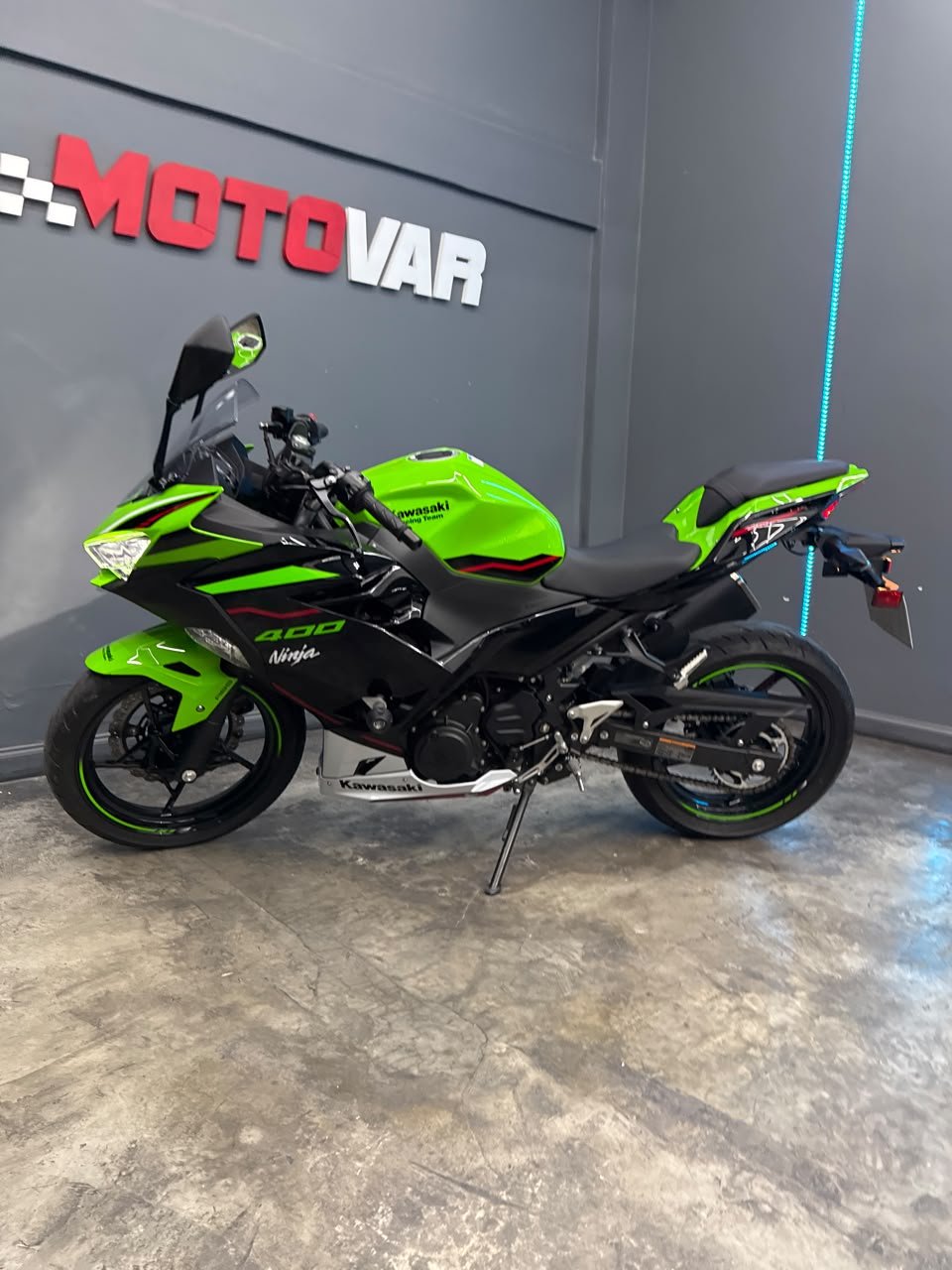 KAWASAKI NINJA 400 2023