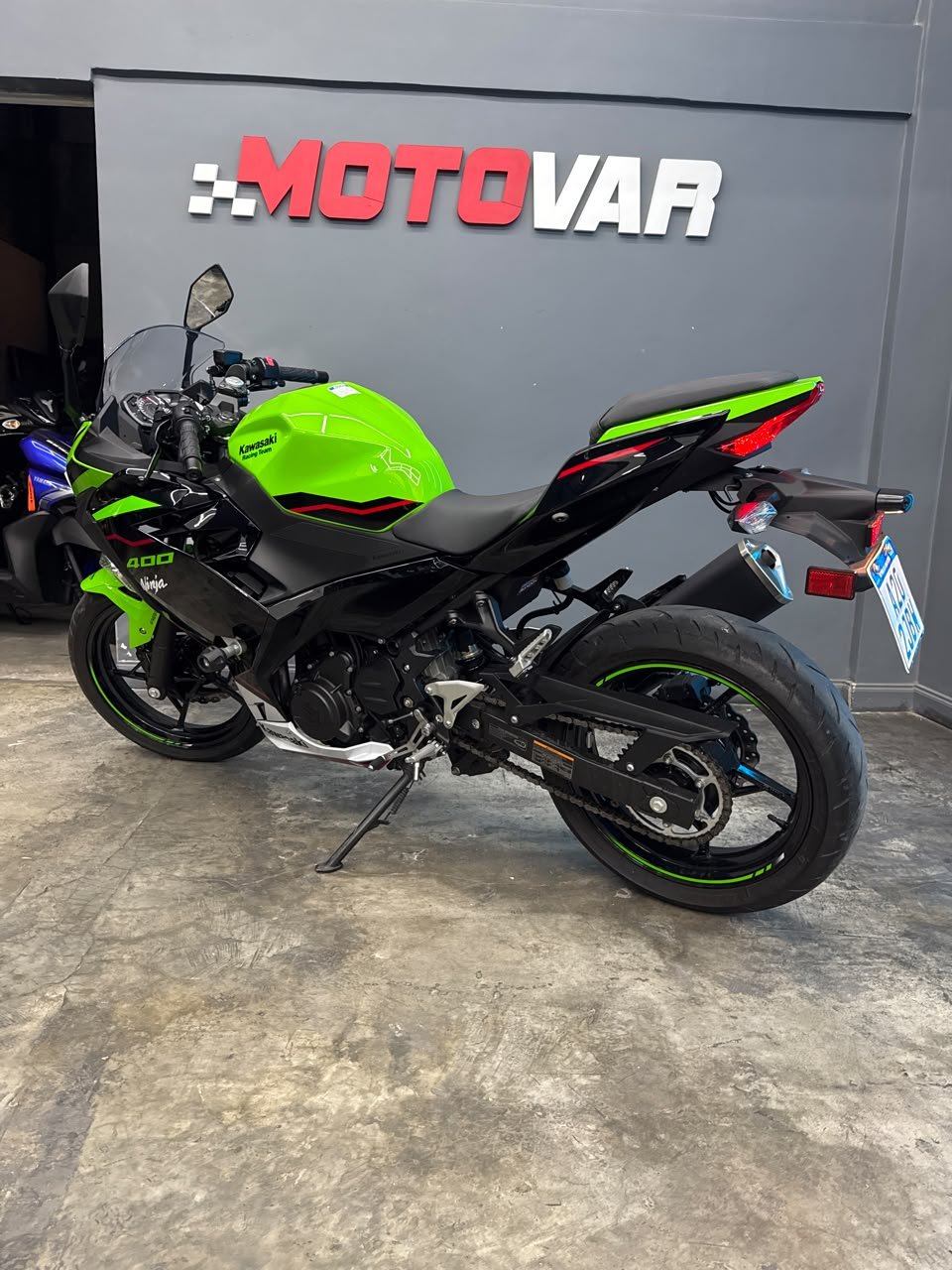 KAWASAKI NINJA 400 2023