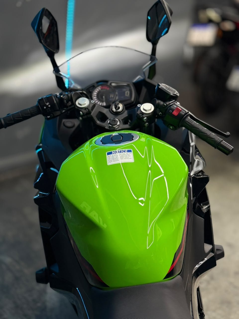 KAWASAKI NINJA 400 2023