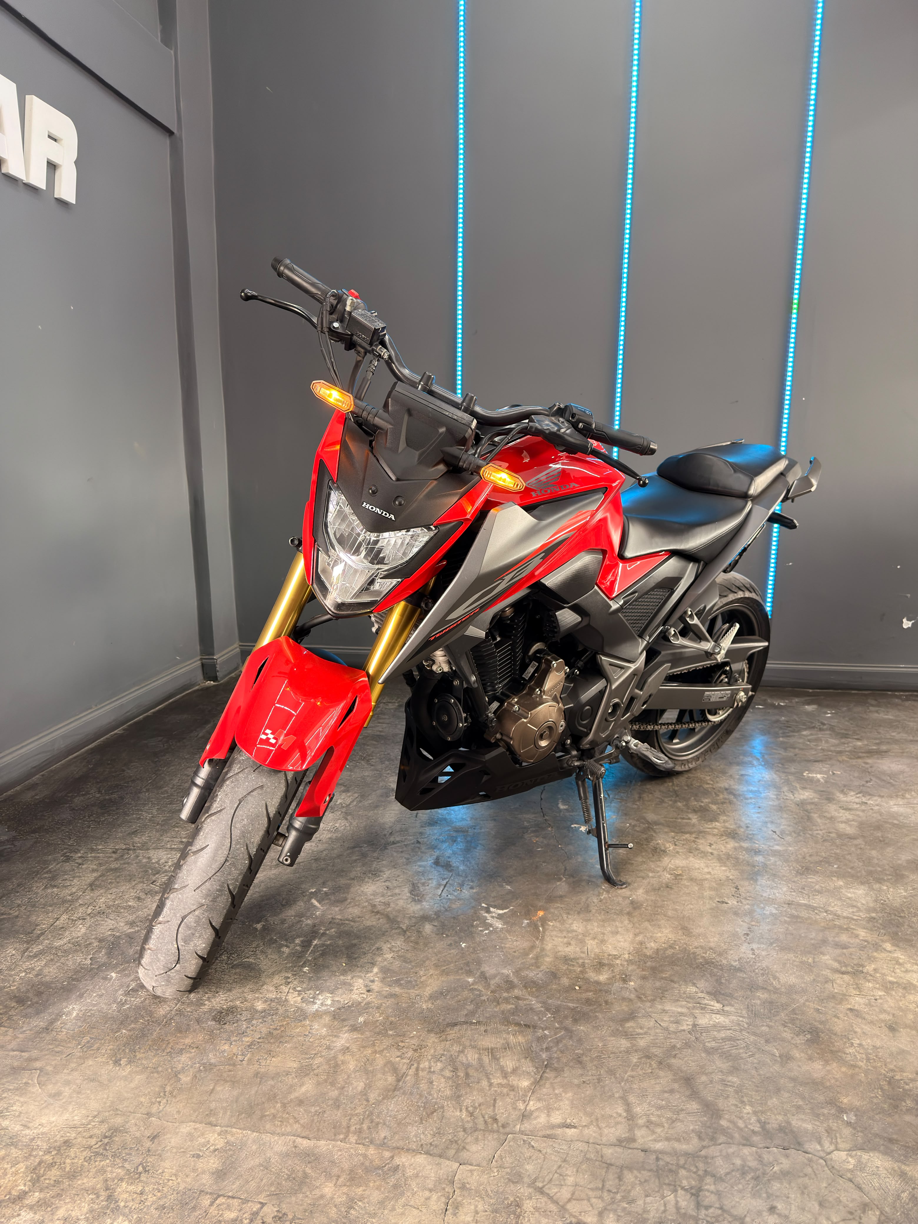 HONDA CB300 2024