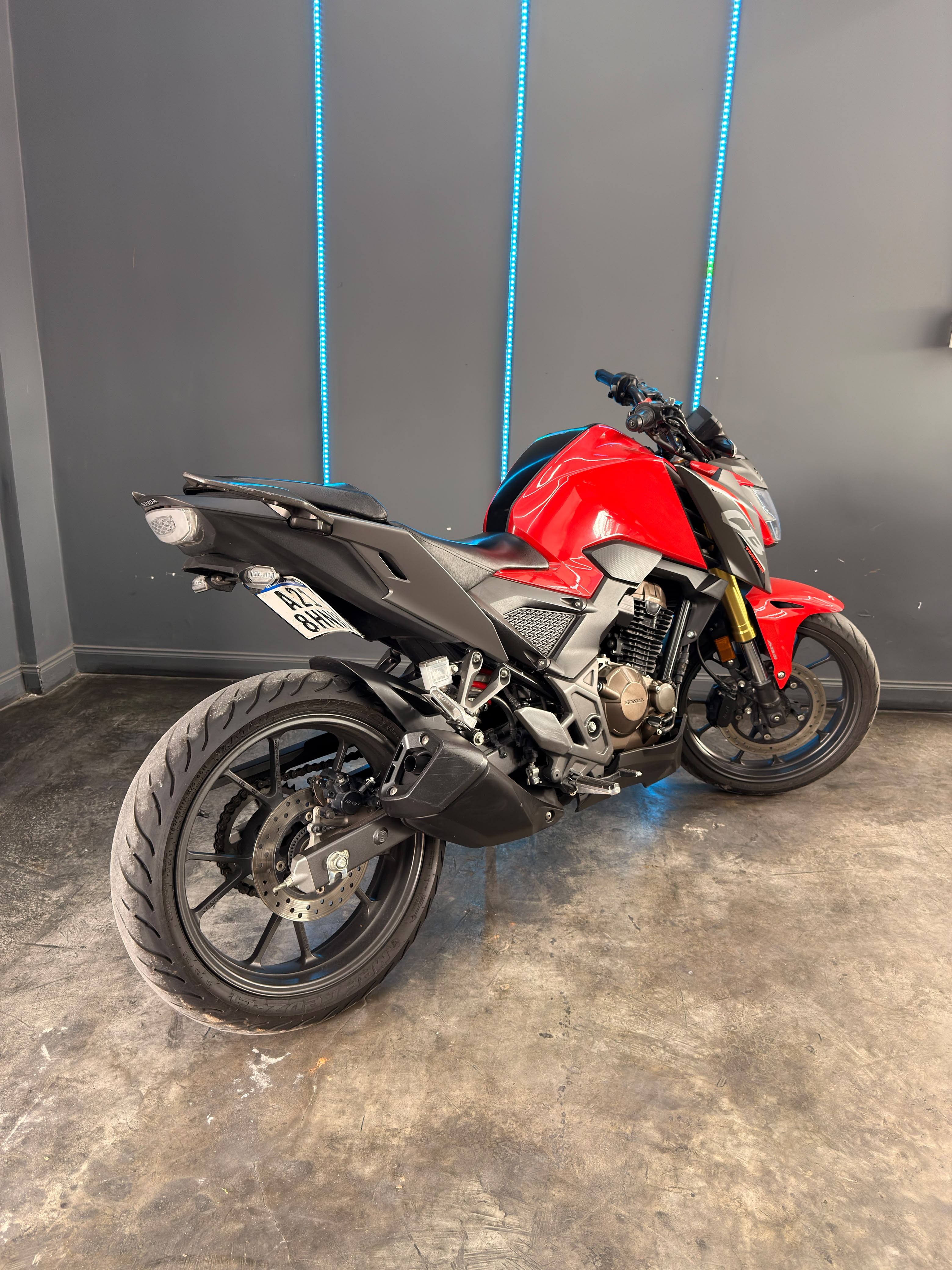 HONDA CB300 2024