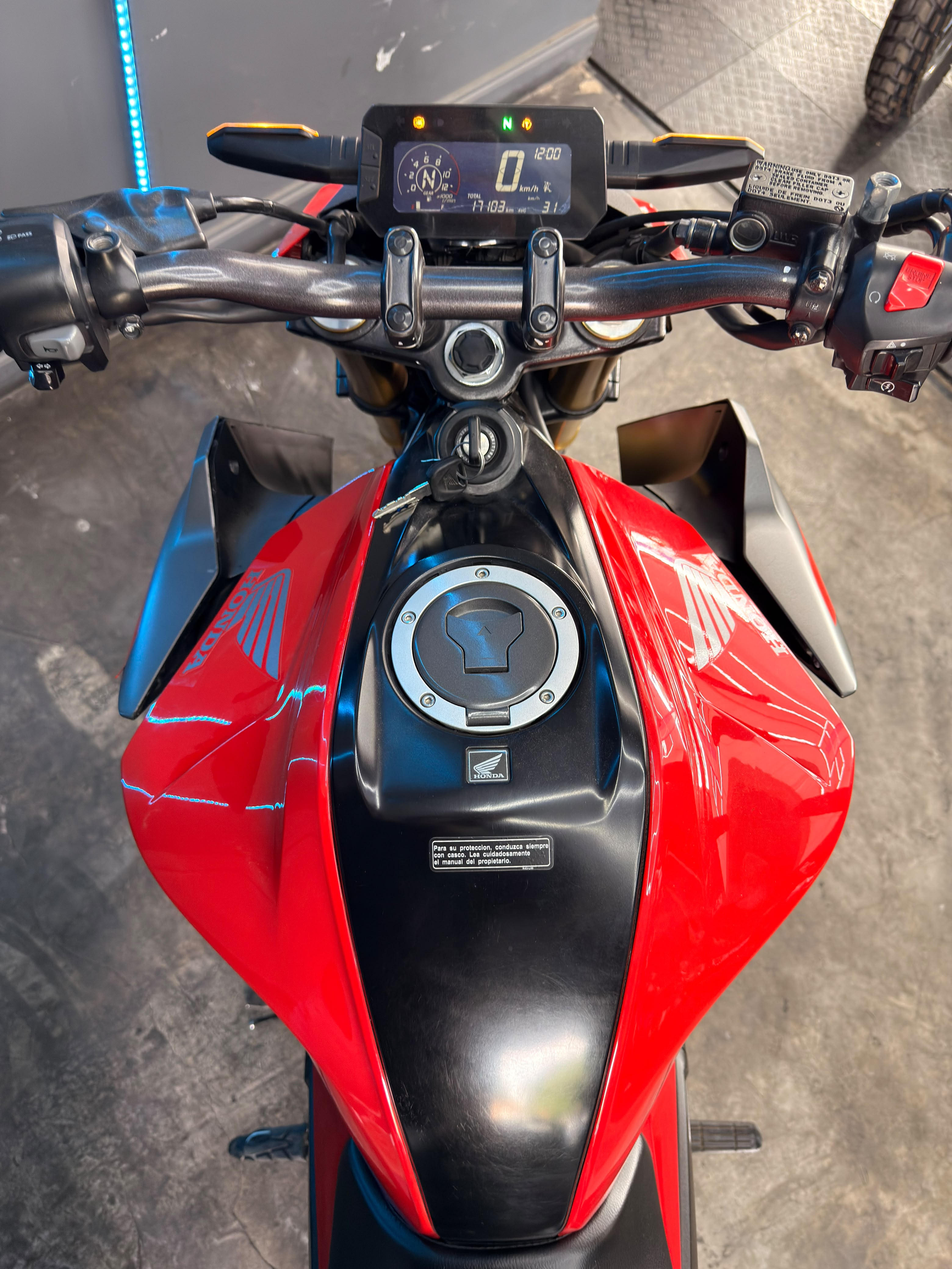 HONDA CB300 2024