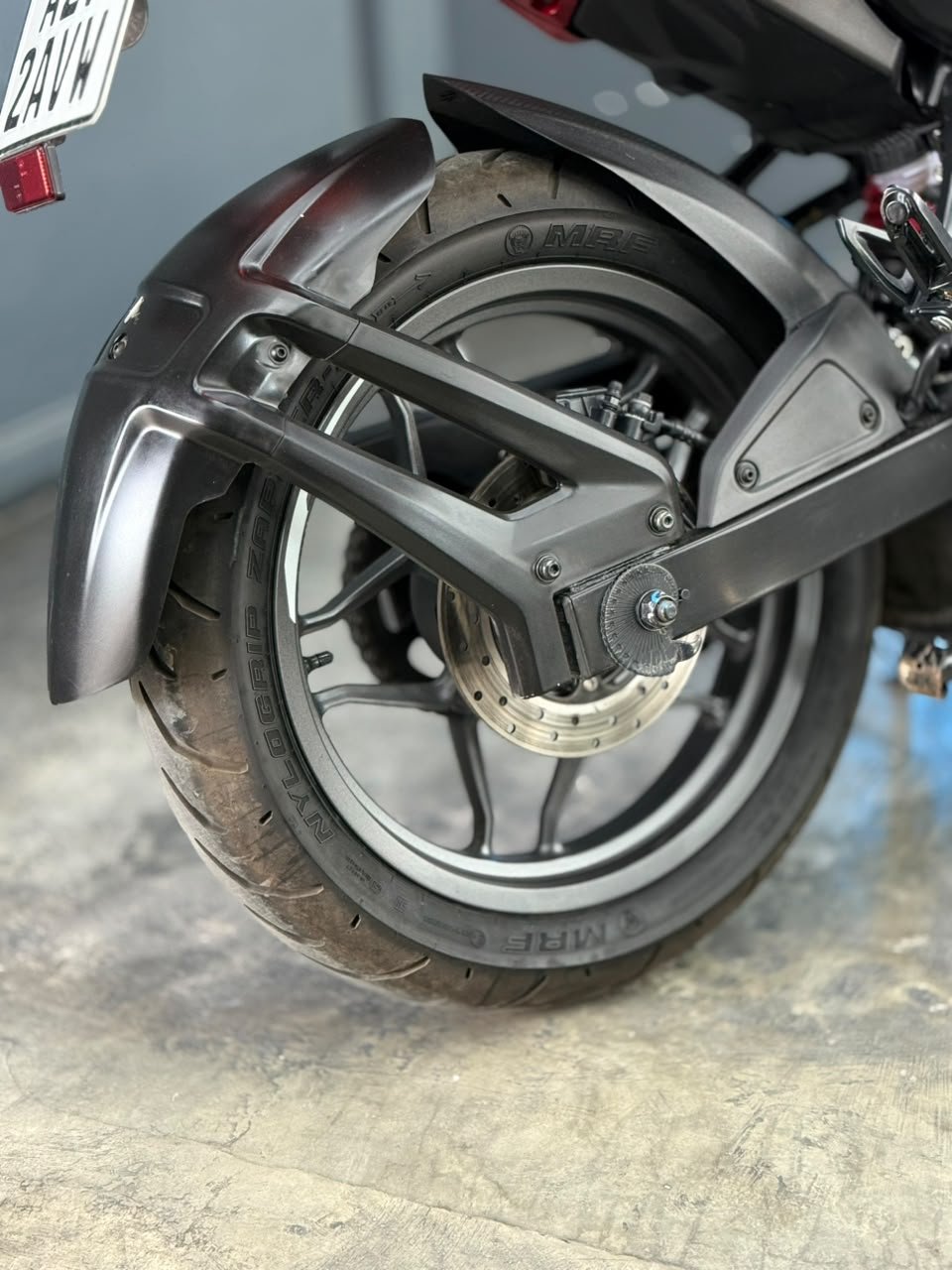 BAJAJ ROUSER 200 2026
