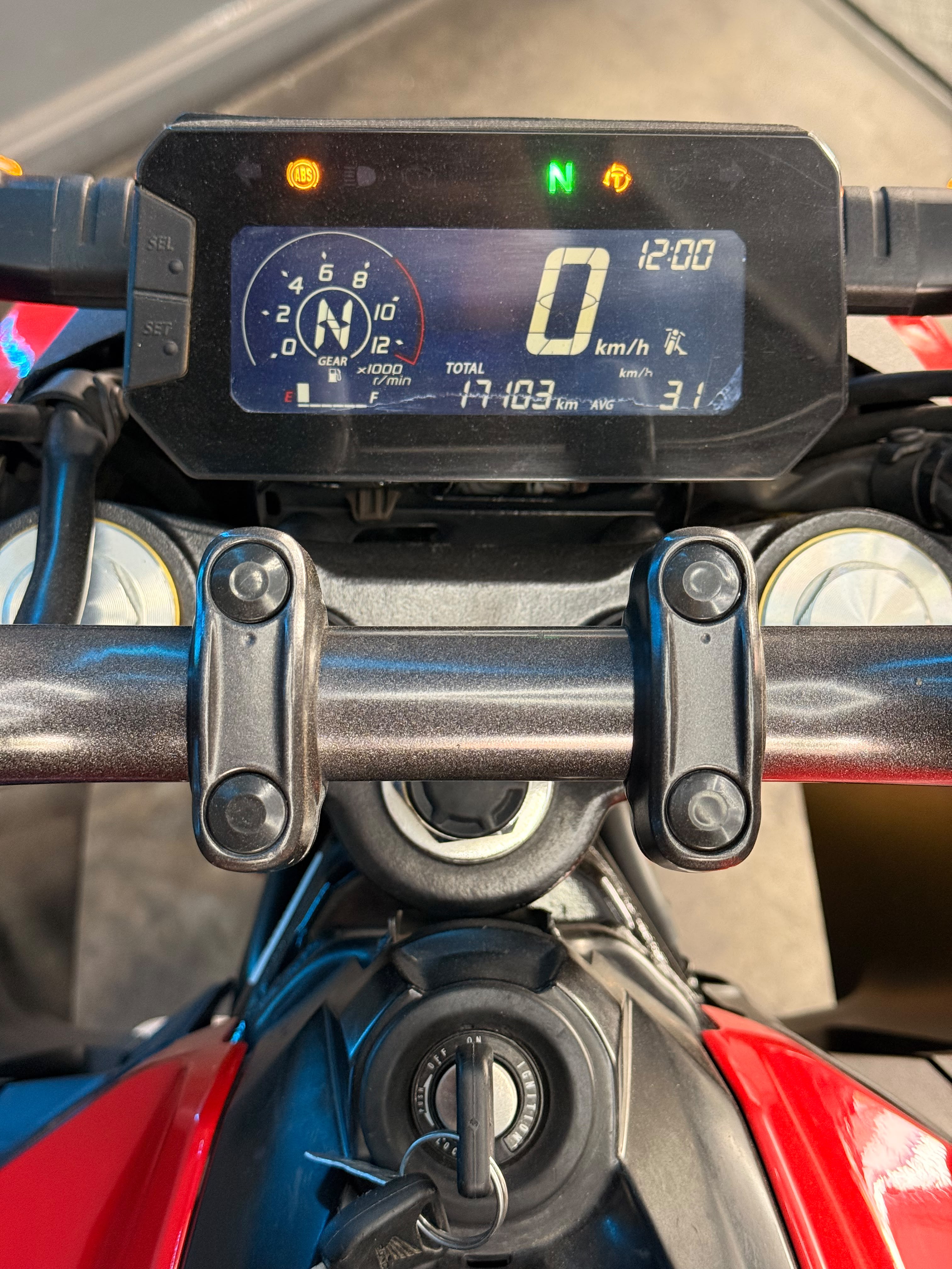 HONDA CB300 2024