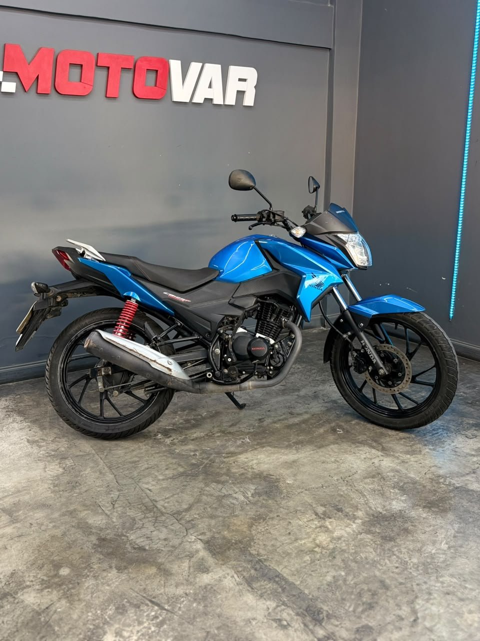 HONDA CB125F TWISTER 2022