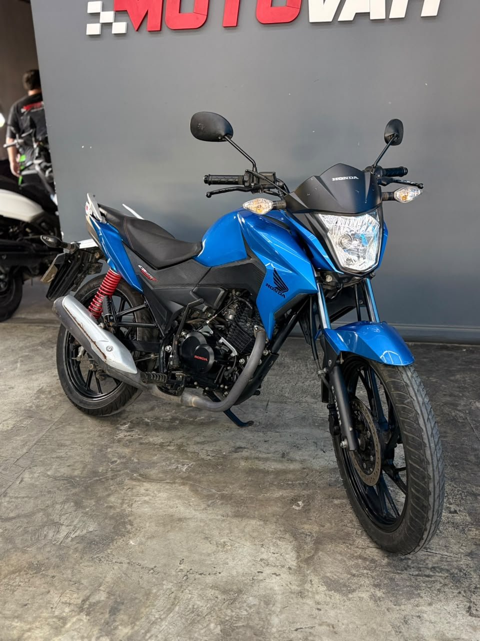 HONDA CB125F TWISTER 2022