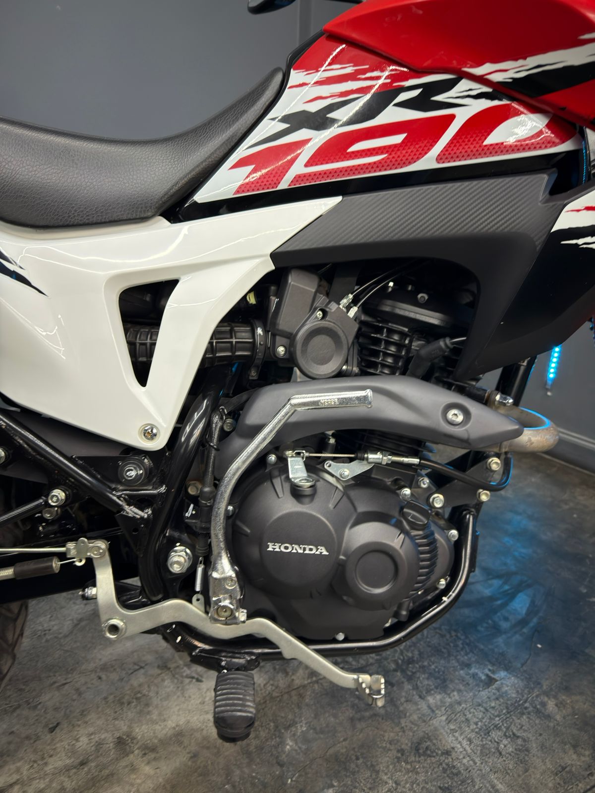 HONDA XR190L 2024