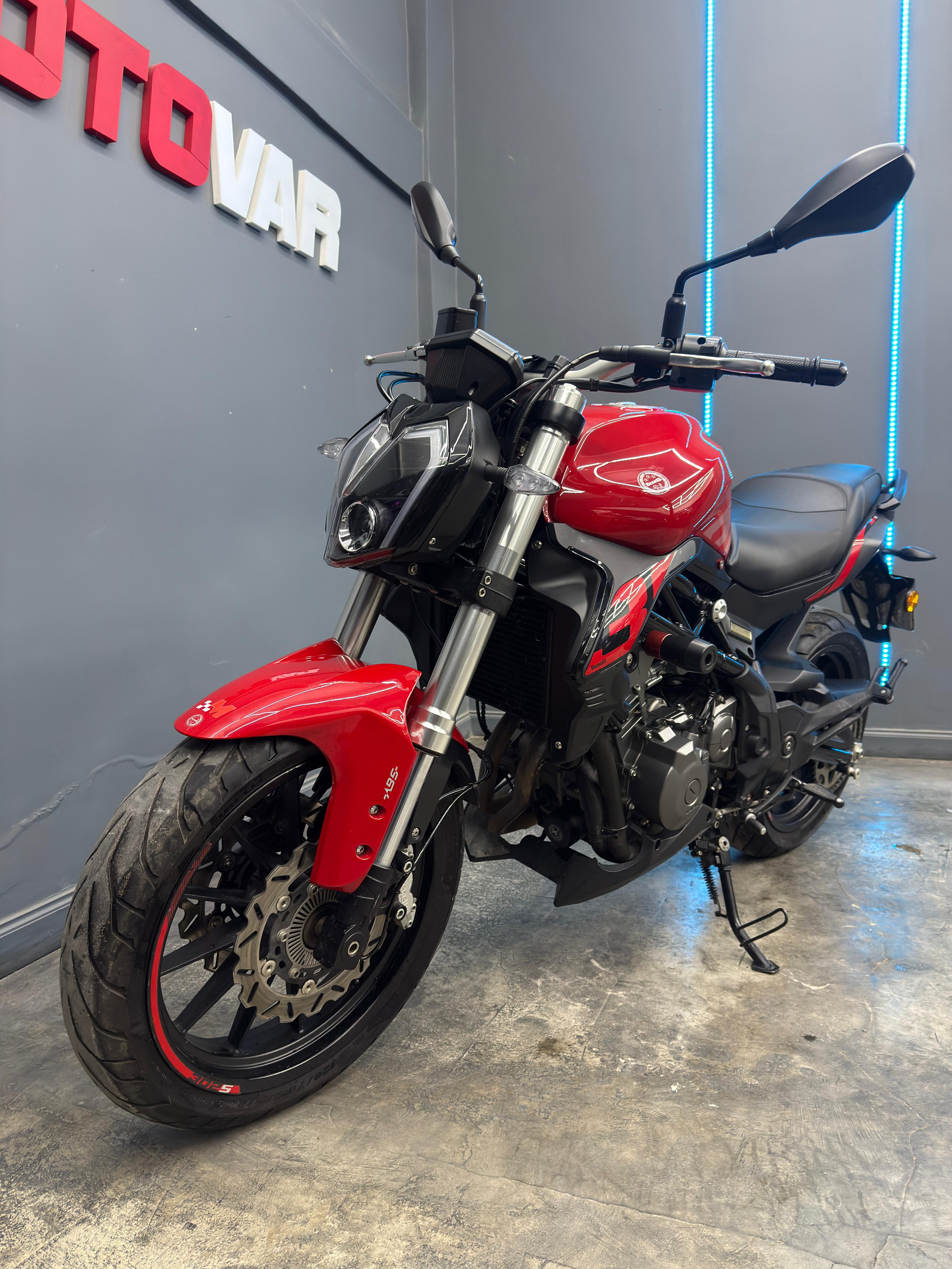 BENELLI TNT 302S 2022